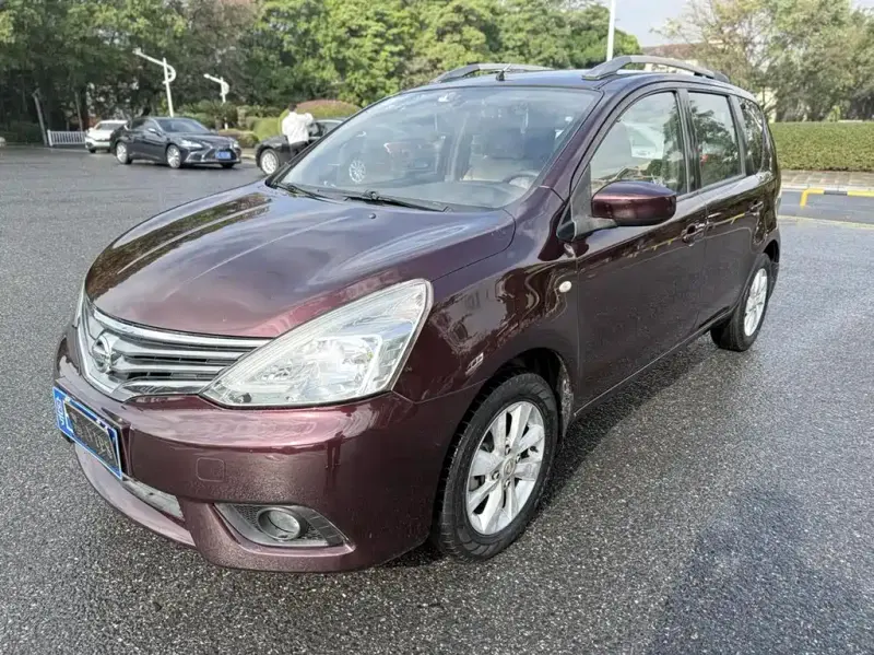 Nissan Livina, 2014 — фото 1