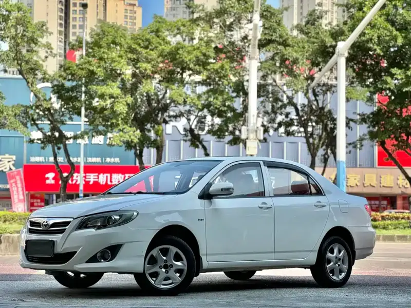 Toyota Corolla, 2014 — фото 1