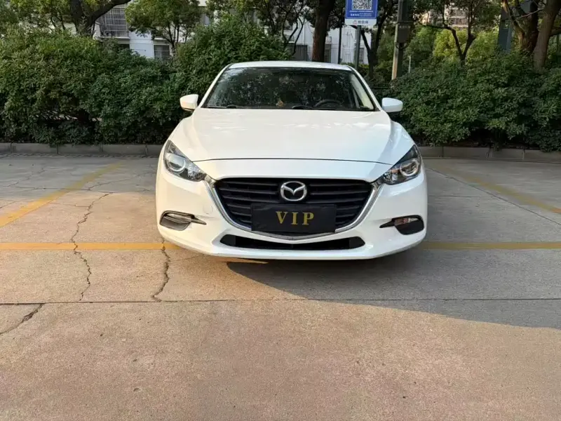 Mazda 3 Axela, 2017 — фото 1