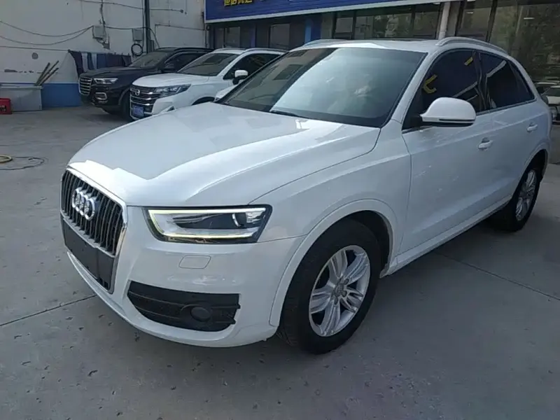 Audi Q3, 2015