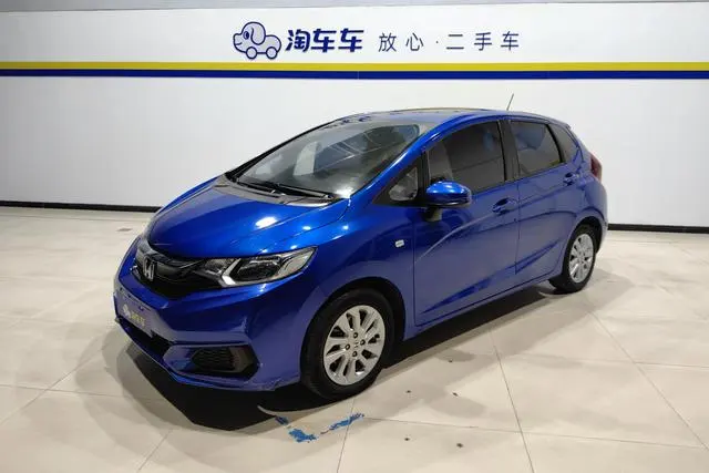 Honda Fit 1.5L CVT Comfort Sunroof Edition, 2018 — фото 1