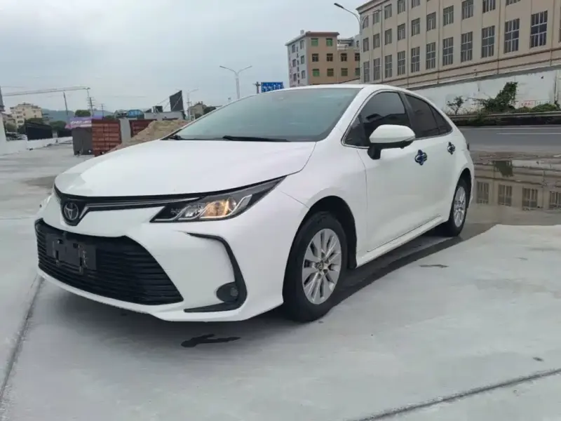 Toyota Corolla, 2020 — фото 1