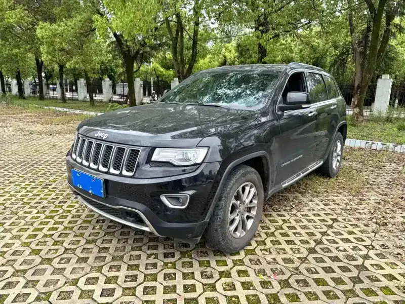 Jeep Grand Cherokee (Import), 2016