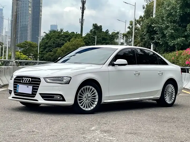 Audi A4L, 2016
