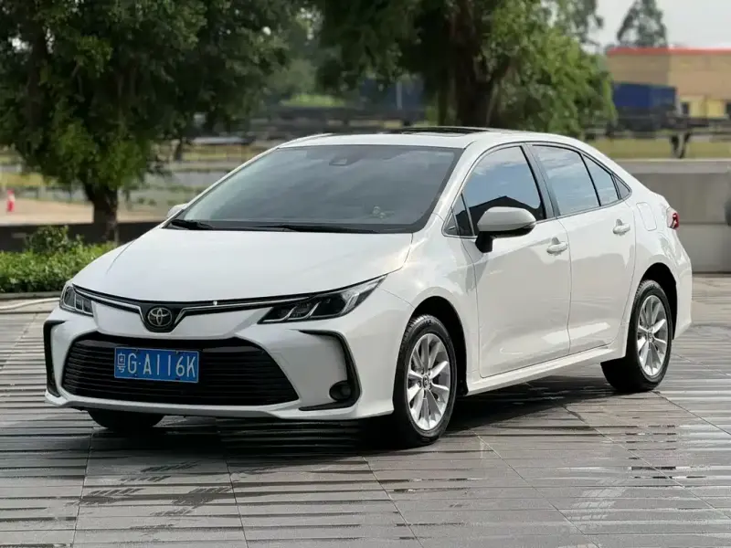 Toyota Corolla, 2021 — фото 1