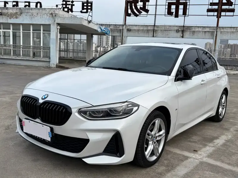BMW 1 Series, 2021