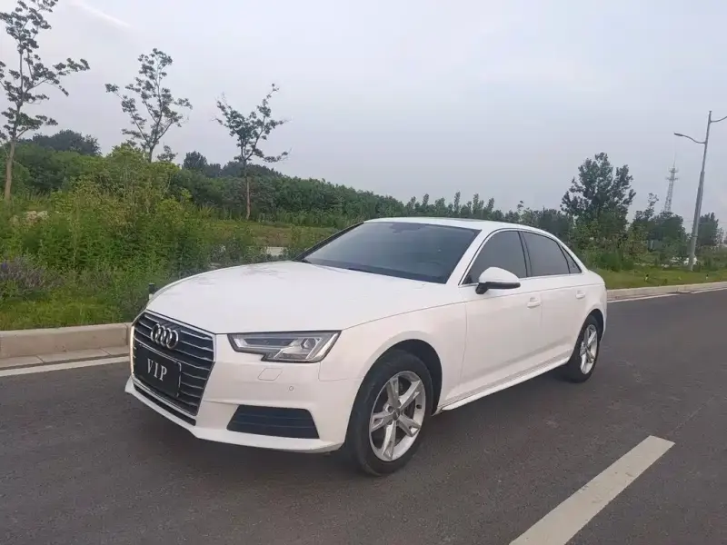 Audi A4L, 2017