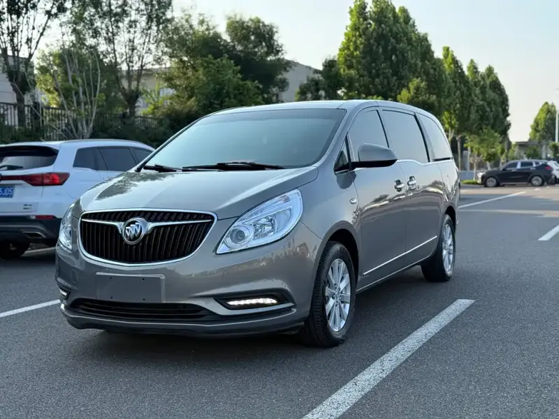 Buick GL8, 2019