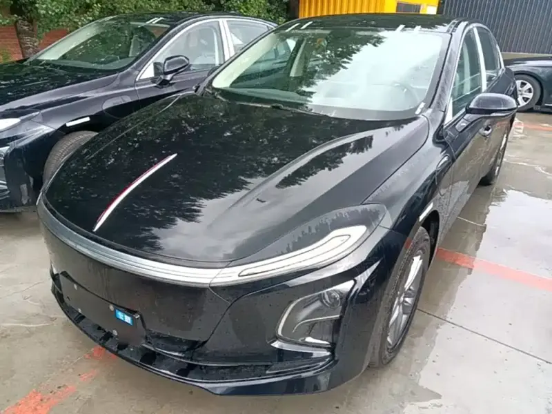 Hongqi E-QM5, 2026