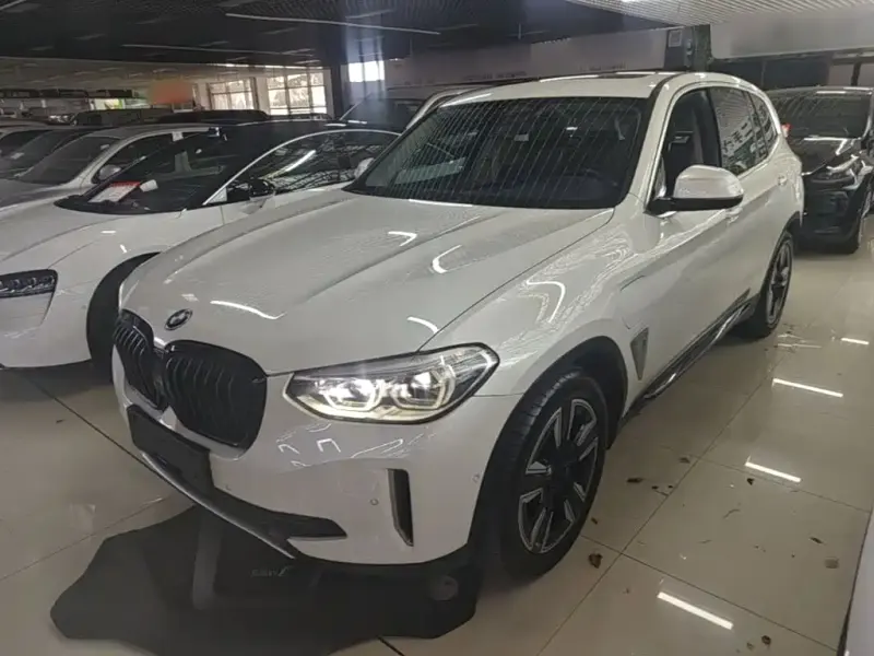 BMW iX3, 2021