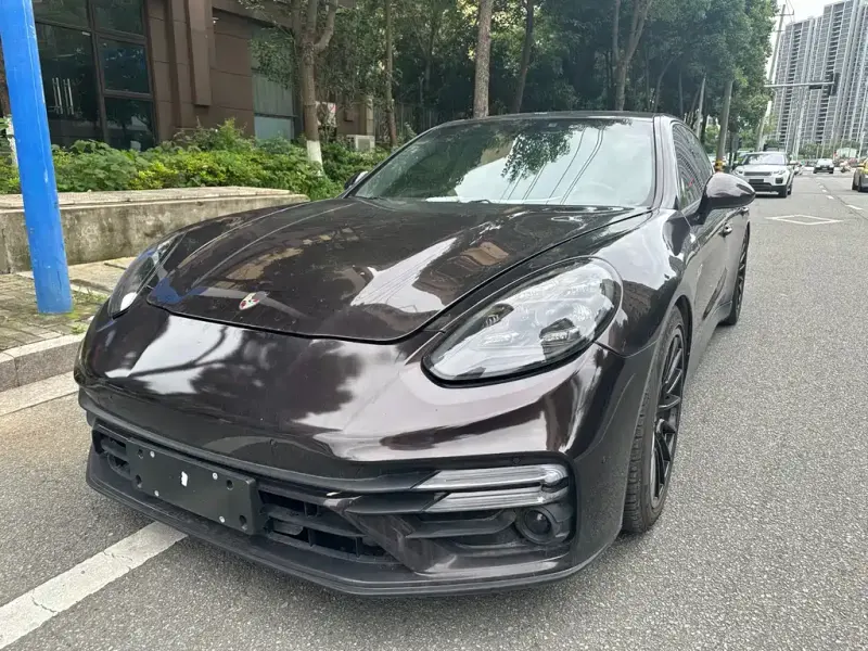 Porsche Panamera, 2012