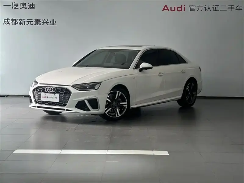 Audi A4L, 2020 — фото 1