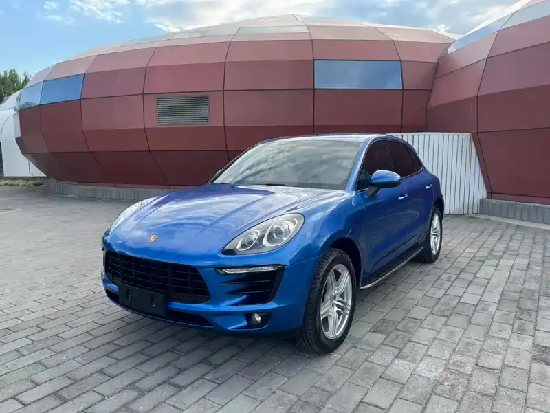 Porsche Macan, 2015