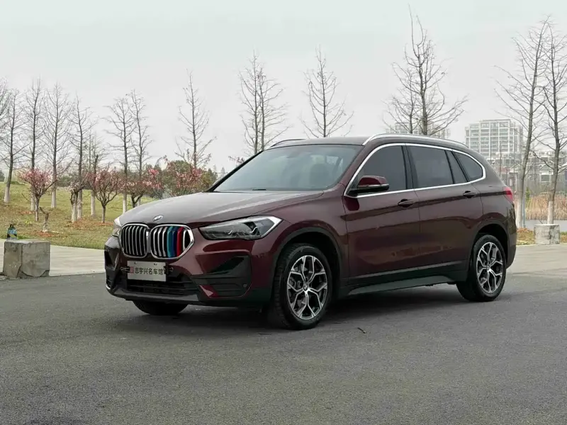 BMW X1, 2022 — фото 1