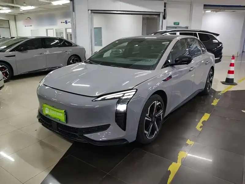 Hongqi EH7, 2024