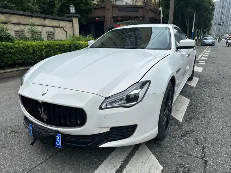 Maserati Quattroporte, 2015