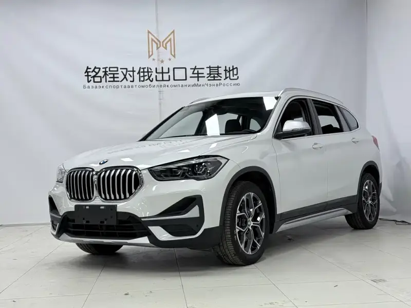 BMW X1, 2022 — фото 1
