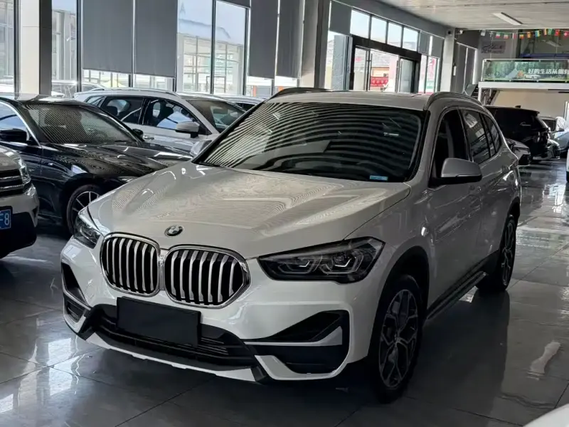 BMW X1, 2022 — фото 1