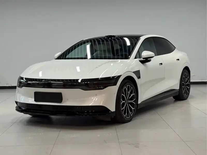Zeekr 007, 2025