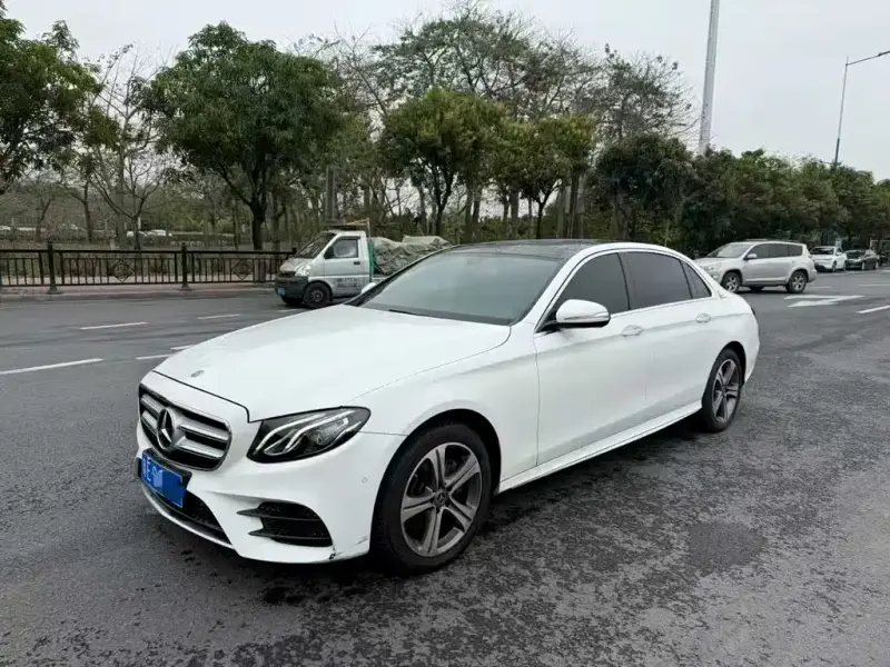 Mercedes-Benz E-Class, 2020 — фото 1
