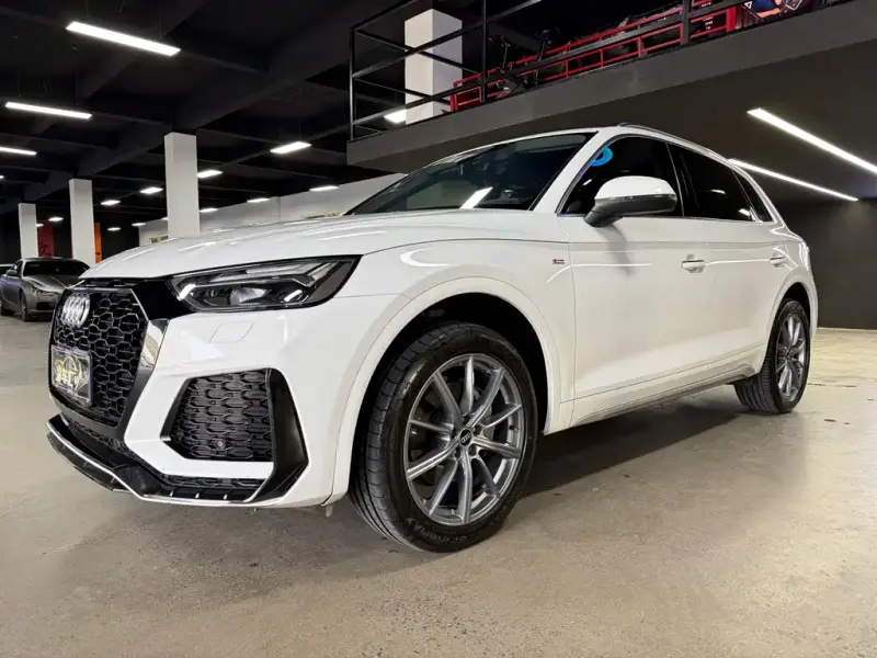 Audi Q5L, 2024