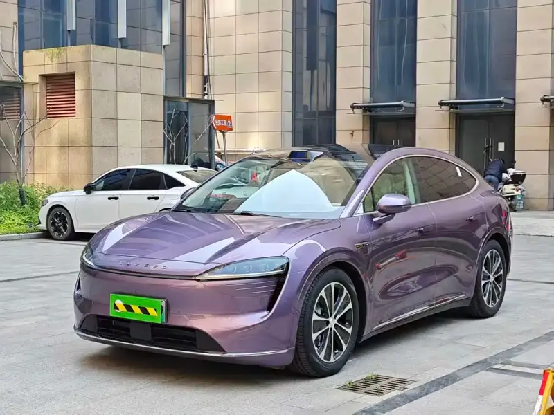 Luxeed Zhijie R7, 2025