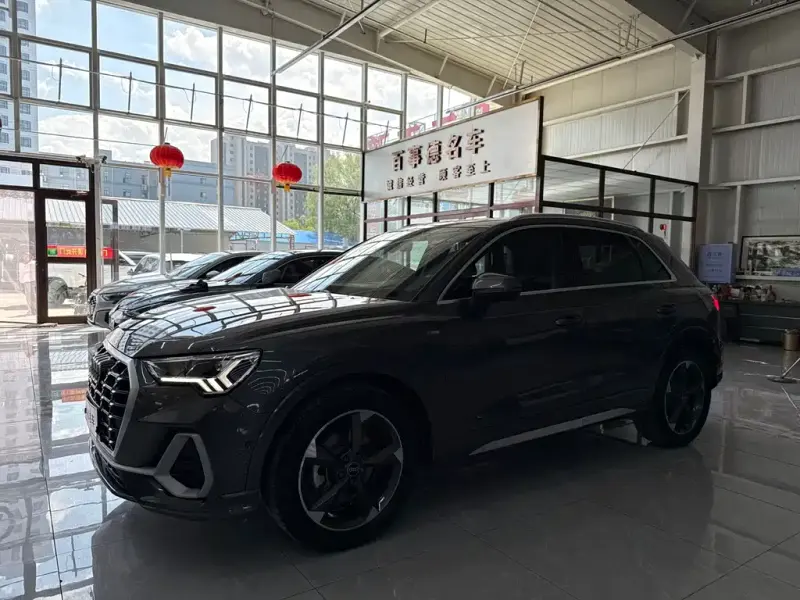 Audi Q3, 2022