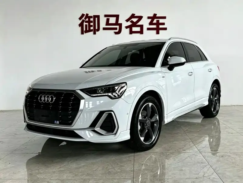 Audi Q3, 2022