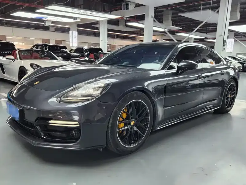 Porsche Panamera, 2019