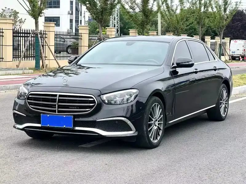 Mercedes-Benz E-Class, 2023 — фото 1