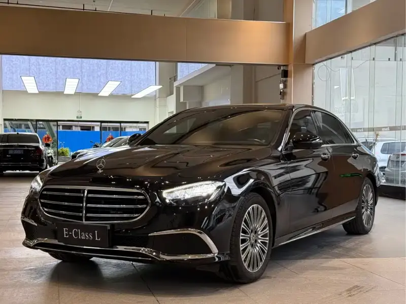Mercedes-Benz E-Class, 2020 — фото 1