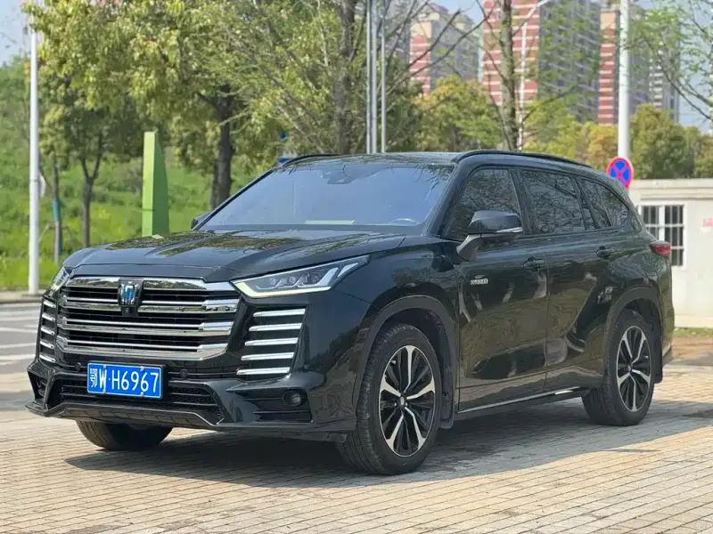 Toyota Crown Kluger, 2023