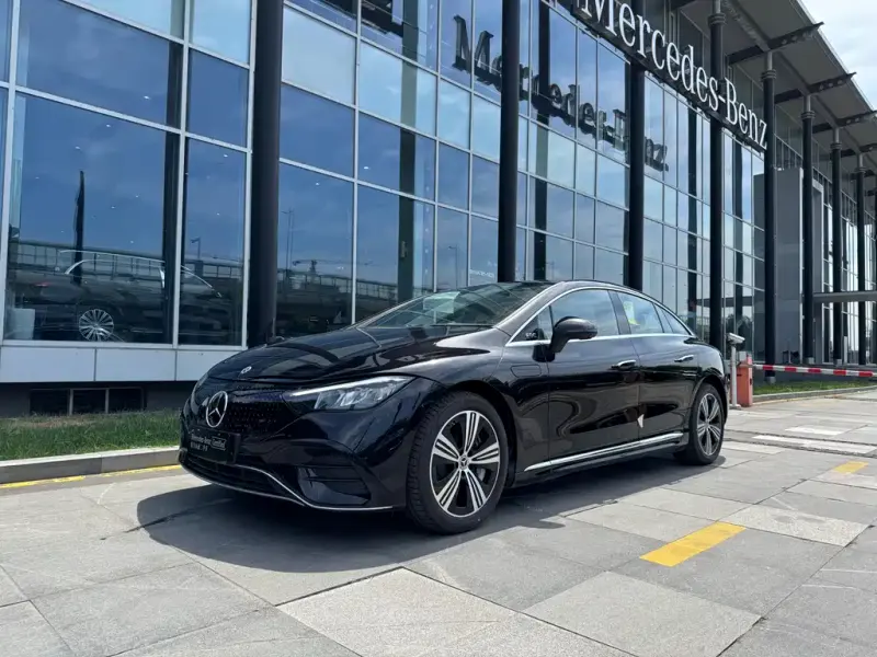 Mercedes-Benz EQE, 2025