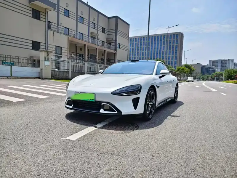 Xiaomi SU7, 2025