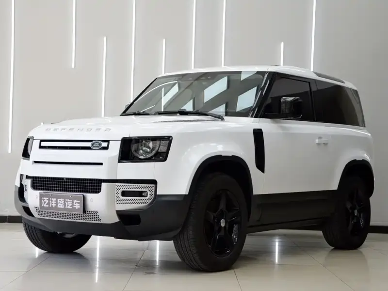 Land Rover Defender, 2023
