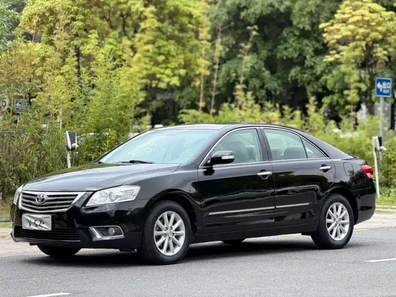Toyota Camry, 2011