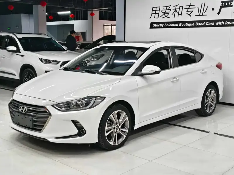 Hyundai Elantra, 2016 — фото 1