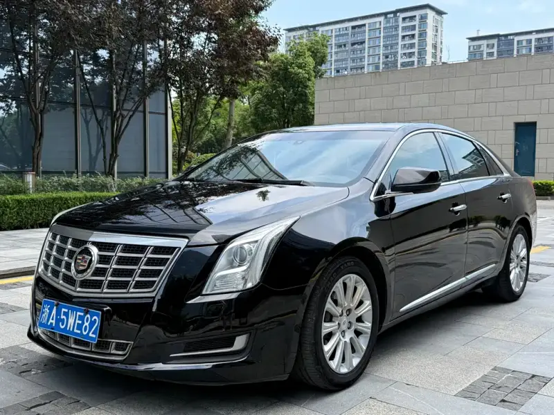 Cadillac XTS, 2013