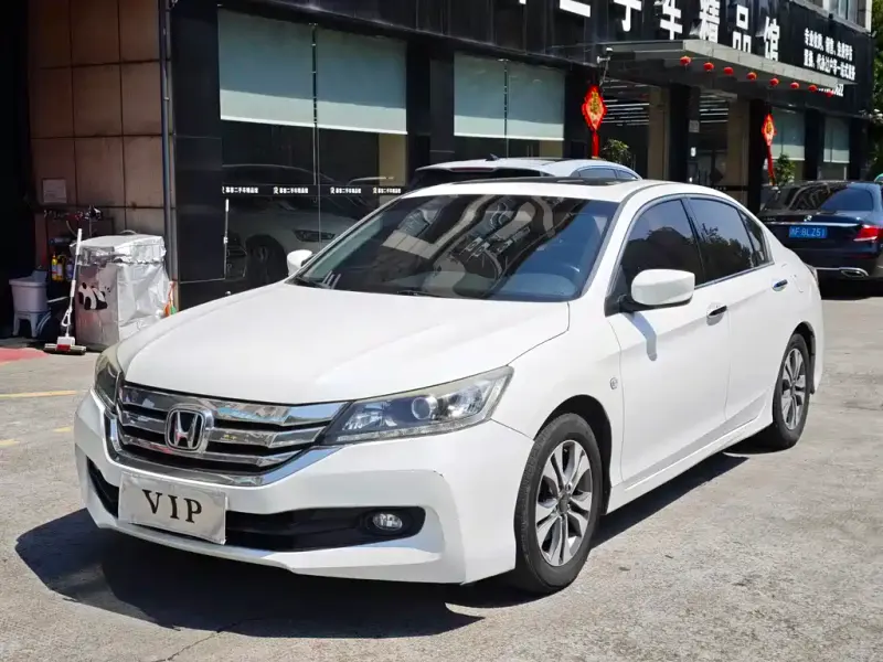 Honda Accord, 2016 — фото 1