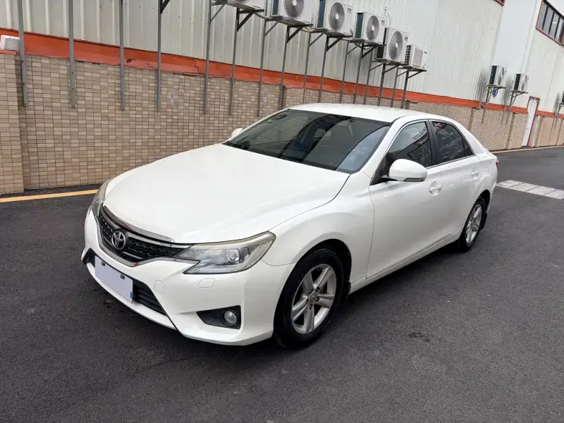 Toyota Reiz, 2014