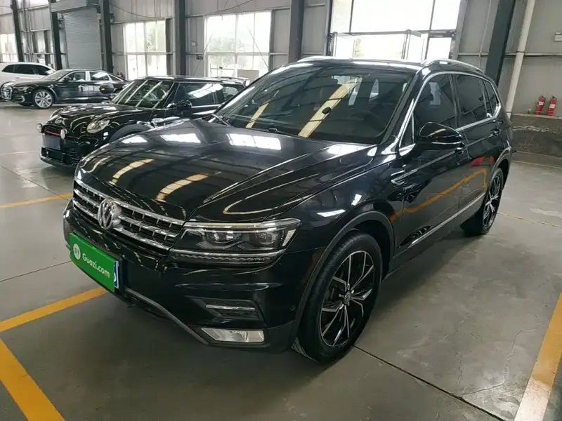 Volkswagen Tiguan L, 2017