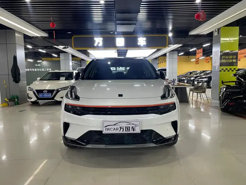 Lynk & Co 06, 2022