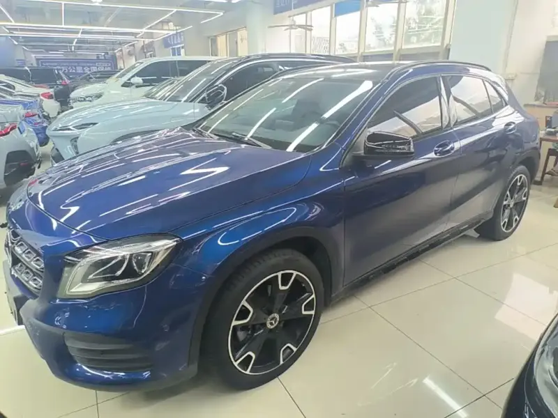 Mercedes-Benz GLA, 2018 — фото 1
