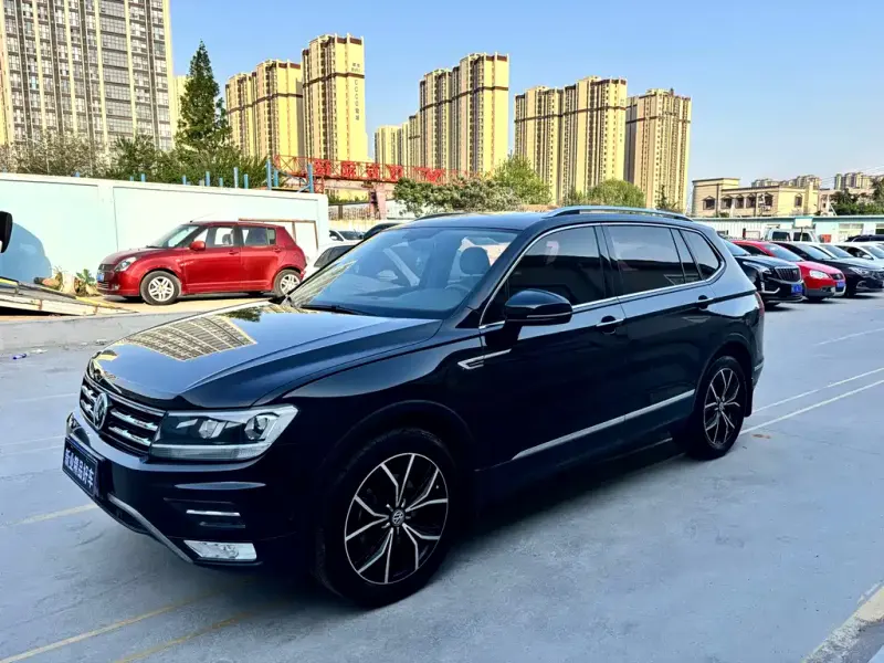 Volkswagen Tiguan L, 2020