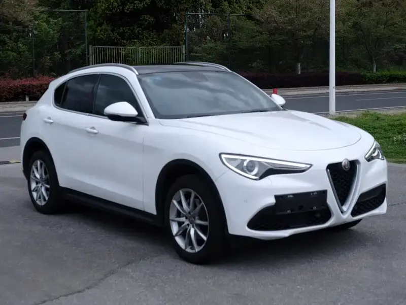 Alfa Romeo Stelvio, 2019