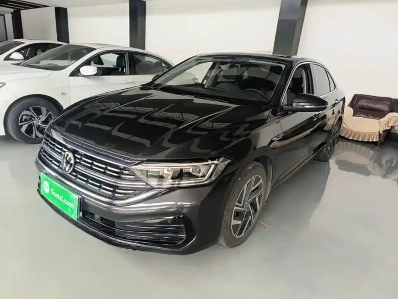 Volkswagen Sagitar, 2023