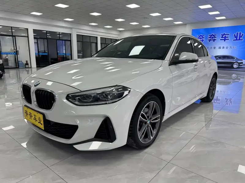 BMW 1 Series, 2022