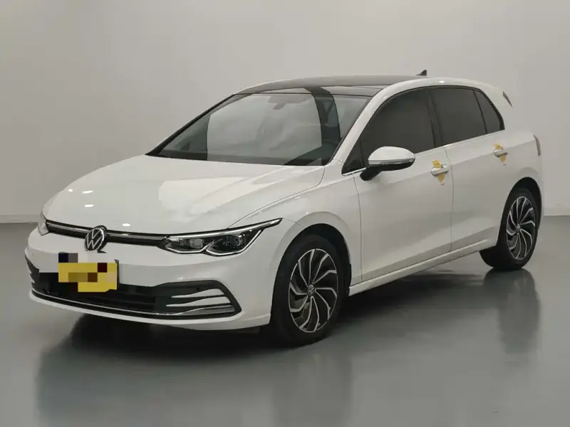 Volkswagen Golf, 2023