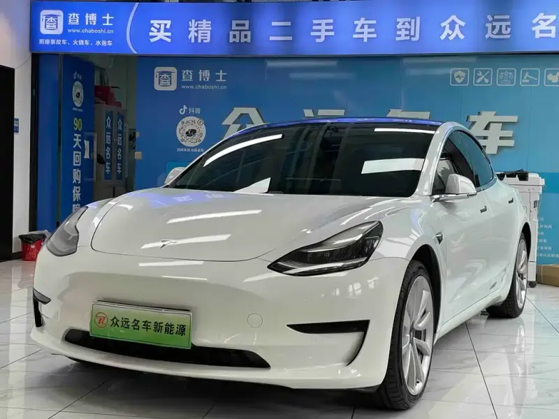 Tesla Model 3, 2020