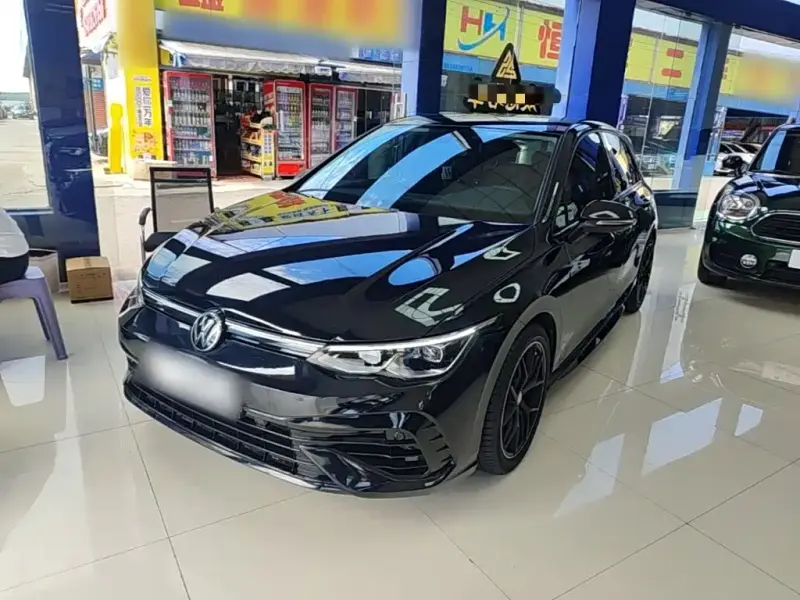 Volkswagen Golf, 2023